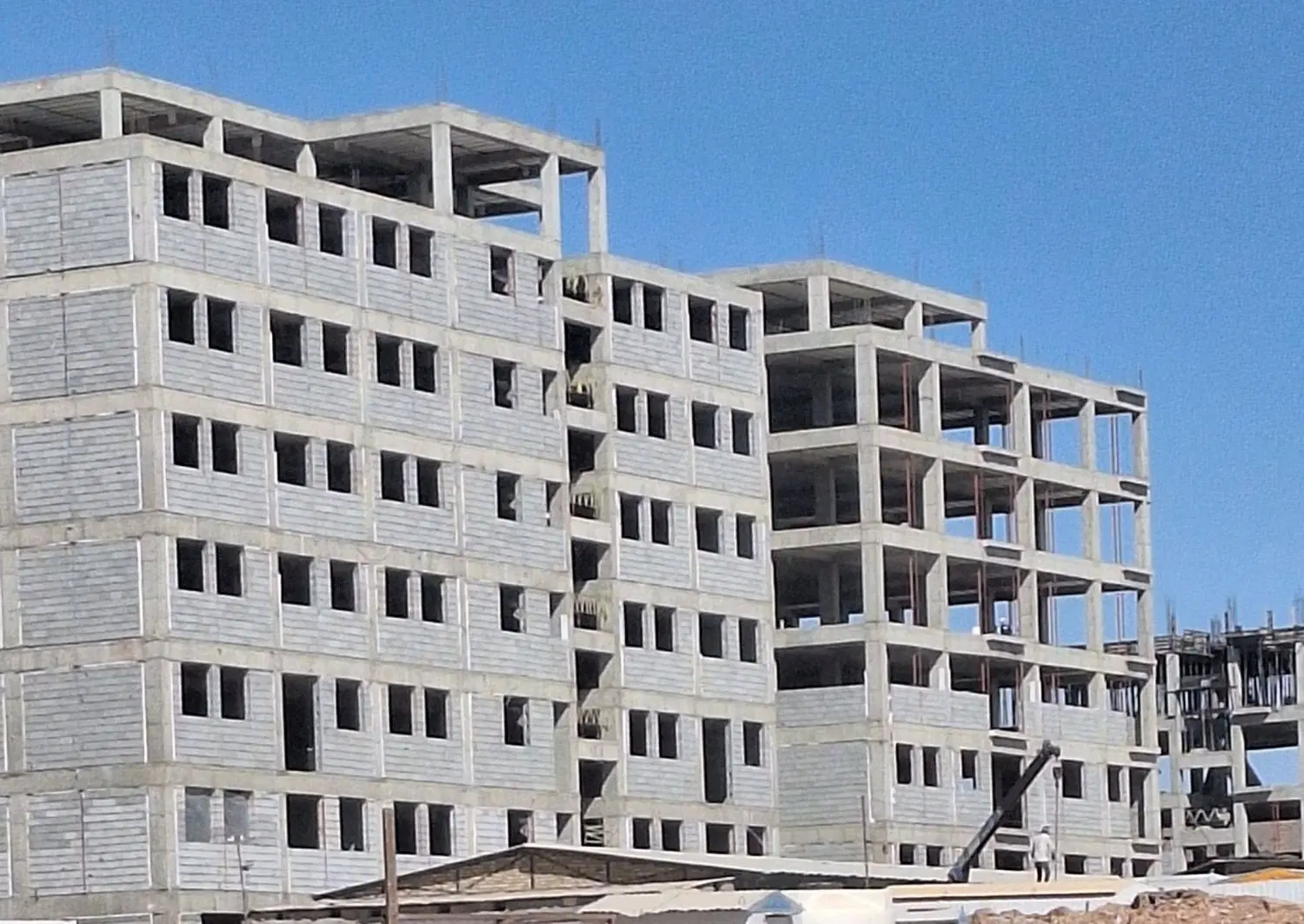 آپارتمان ۱۲۰ متری  فاز ۷