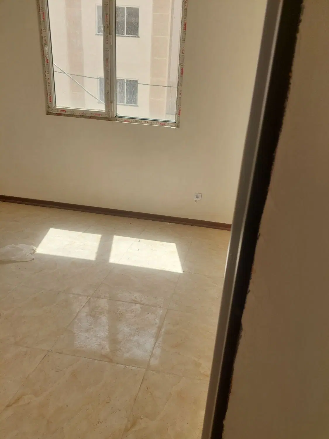 فروش آپارتمان ۱۴۴واحدی