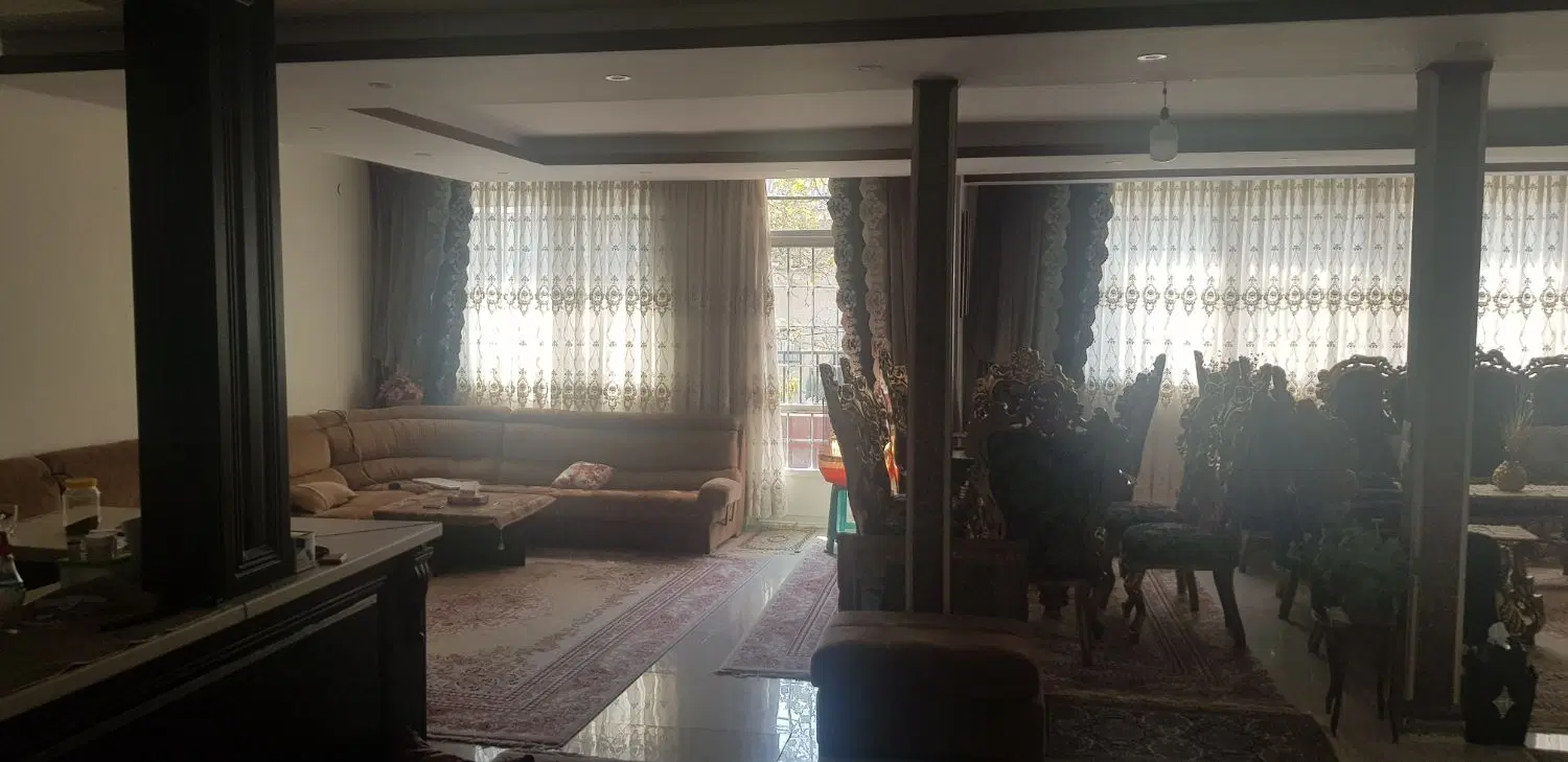 نیاوران یک واحد از دو واحد نصف قیمت بازار