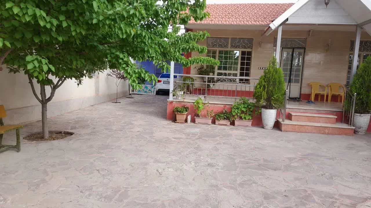 باغ ویلا در شاهنامه ۳۶