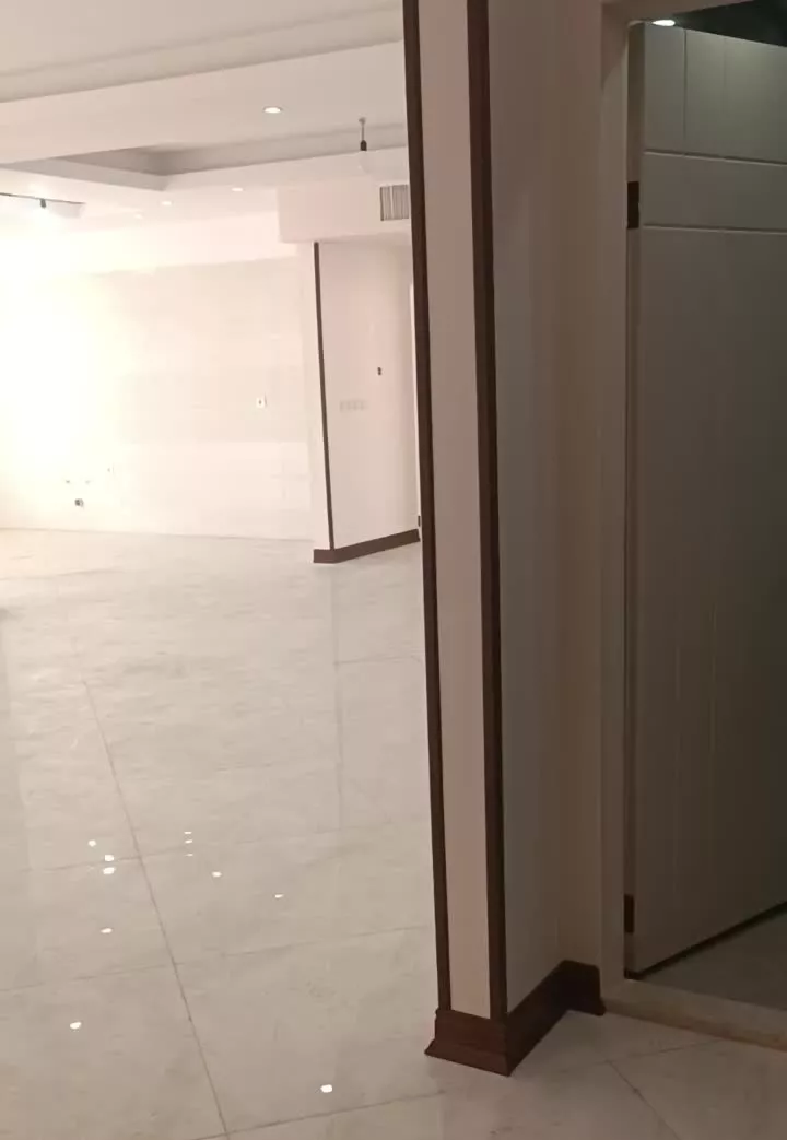 ۱۴۰ متر ولیعصر ،فول امکانات طبقه چهارم