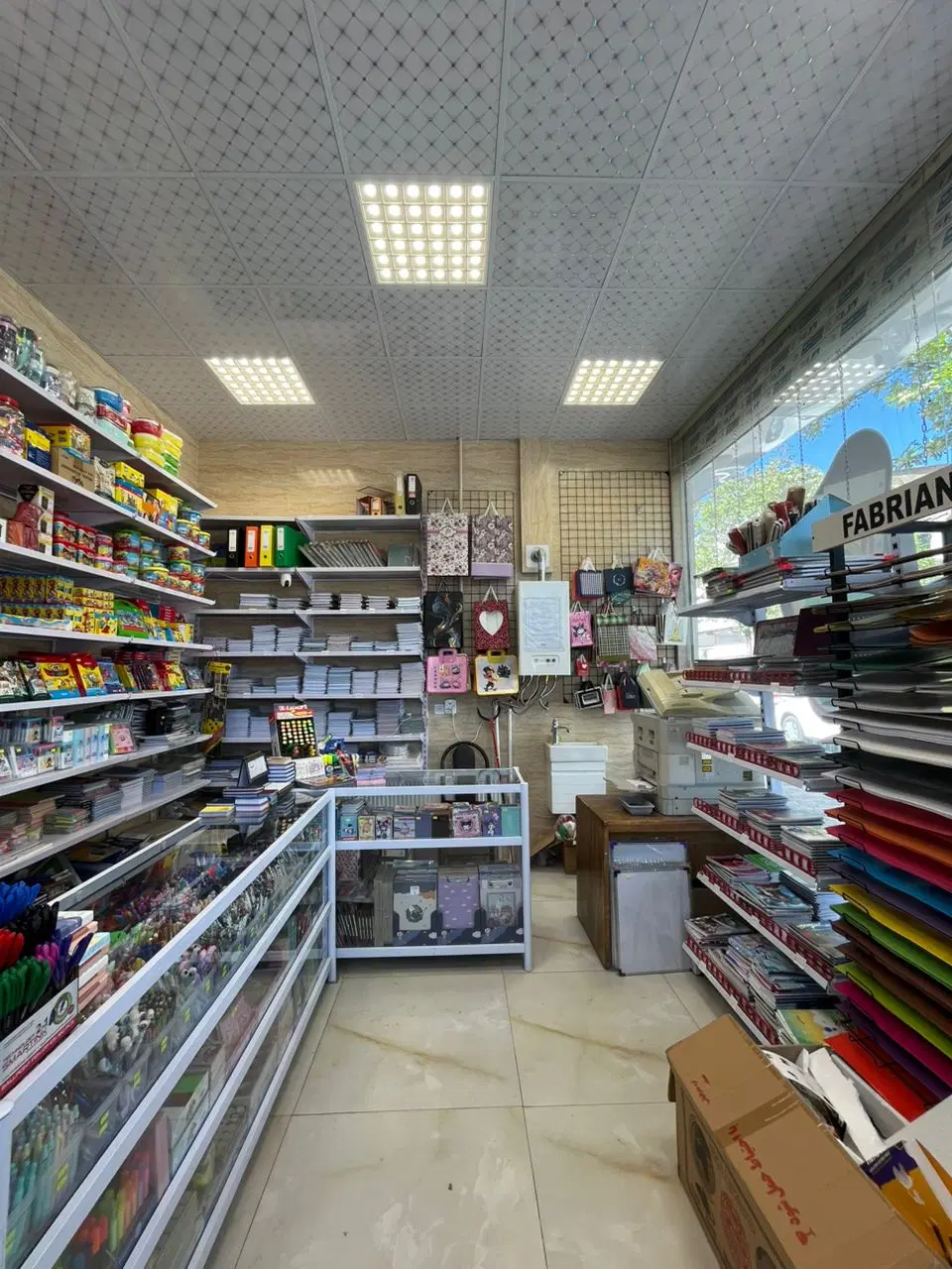 اجاره یک باب مغازه حدودا ۲۰ متری