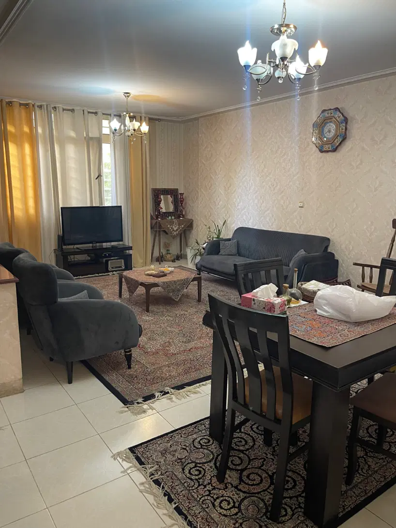 فروش آپارتمان دو خوابه همت جنوبی