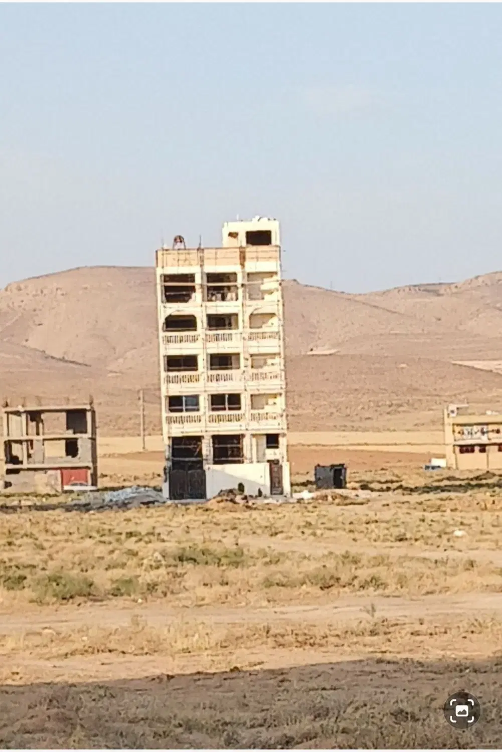 زمین مشاعی صدرا و گویم