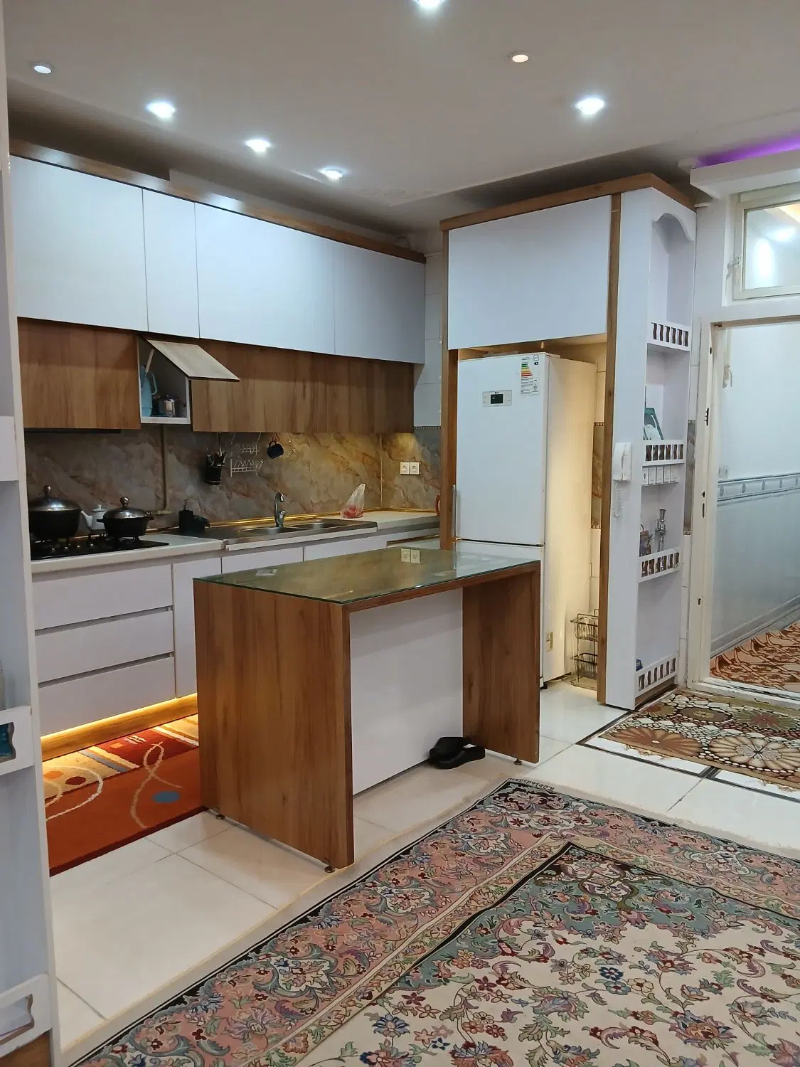 اپارتمان راه جدا همکف صفر دوخوابه شیک  طلاب