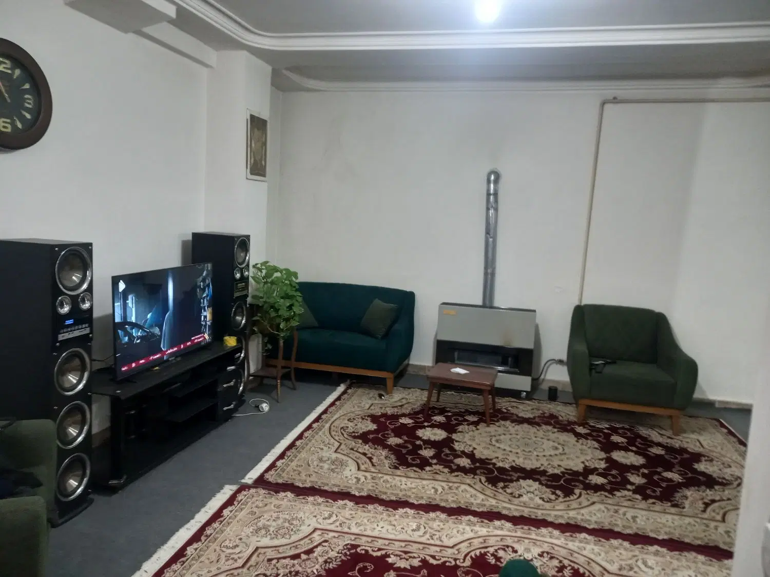 خانه شیک وعالی دسترسی به مغازه نان وایی و...