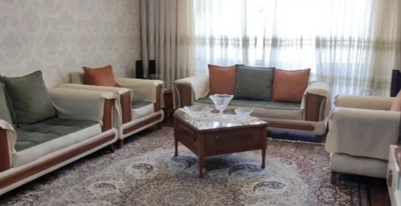 93 متر در تاپ‌لوکیشن ملک شهر - پارکینگ و انباری