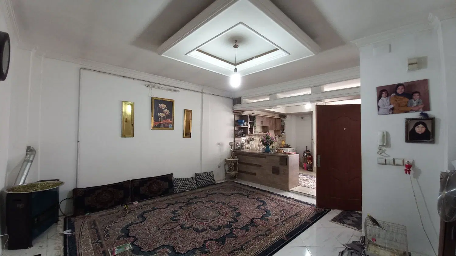 آپارتمان مرتب پشت برج سامان نزدیک حاشیه خیابان