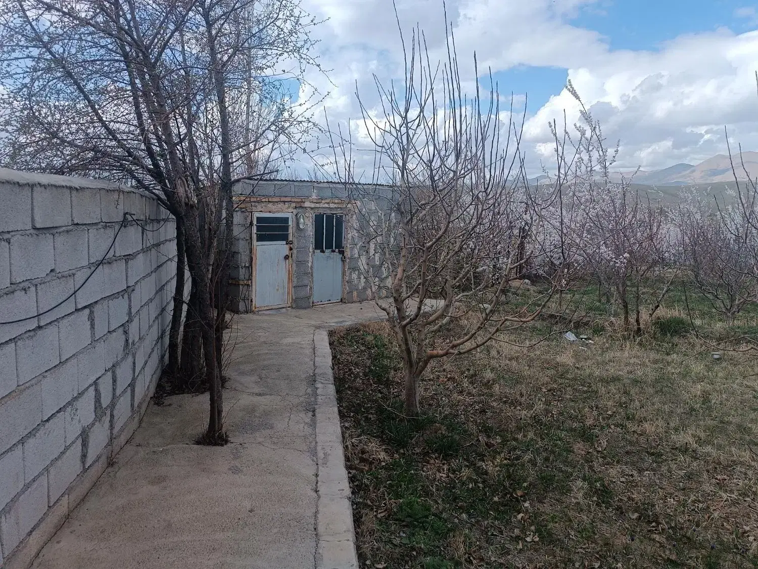باغ به متراژ 1500 در بناب مرند