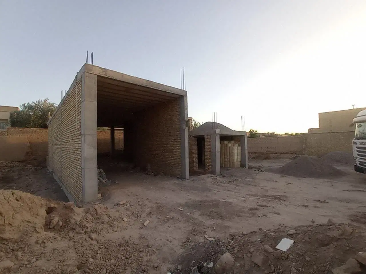 زمین نیمه ساز