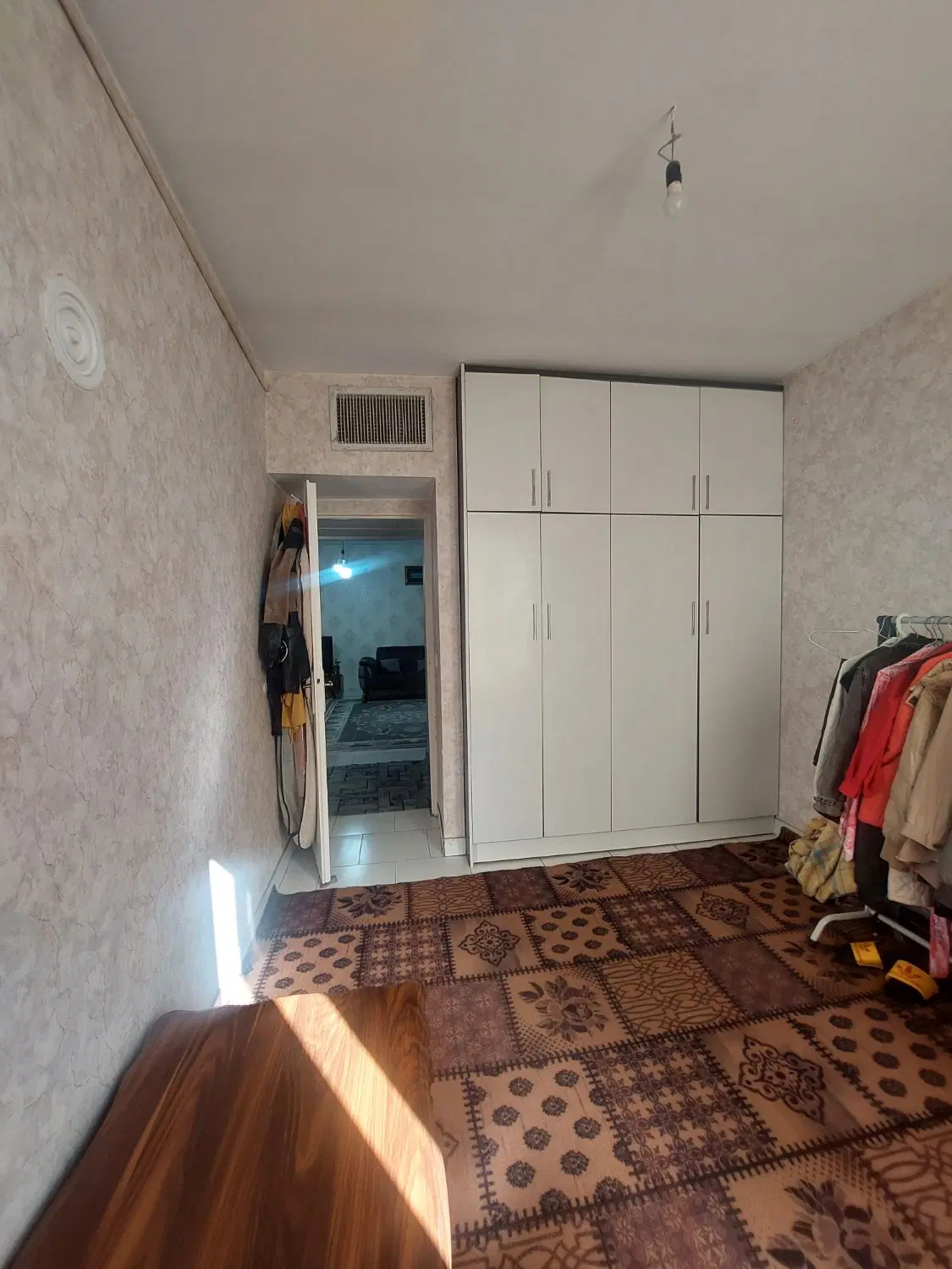74متر آپارتمان سرتاسر نورگیر_سنددار