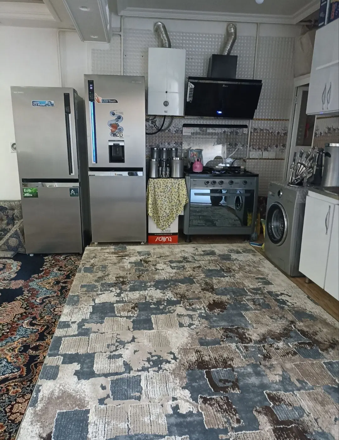 خانه اجاره ای طبقه بالااسدآبادی تمیزوشیک