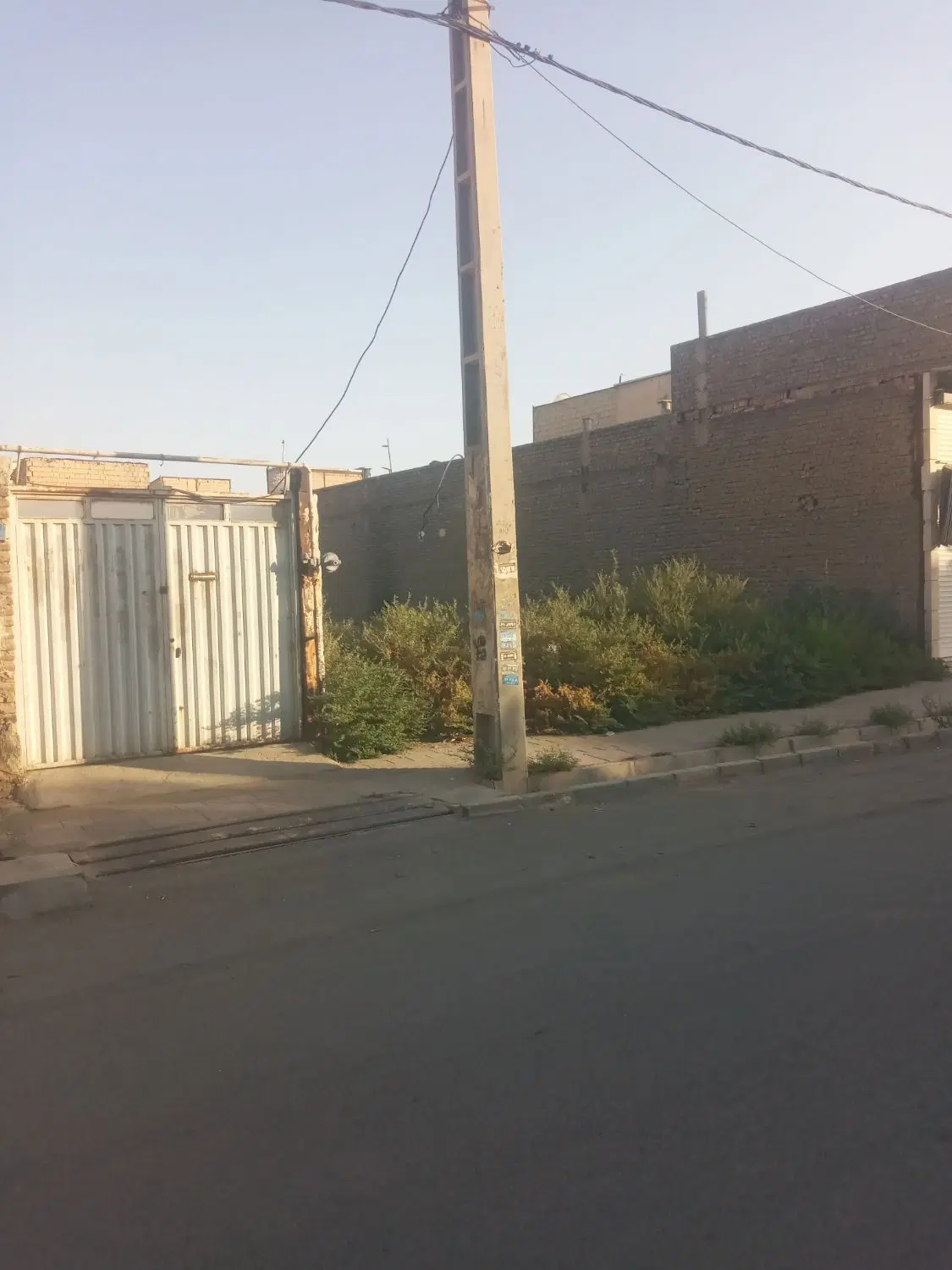۳۰۰مترزمین بابهر۱۰متر دربهرخیابان بختیاری قلعه میر