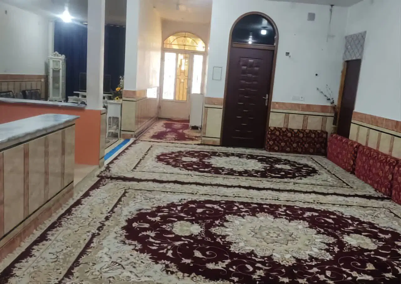 اجاره واحد ویلایی دلباز (۳۰۰ متر)