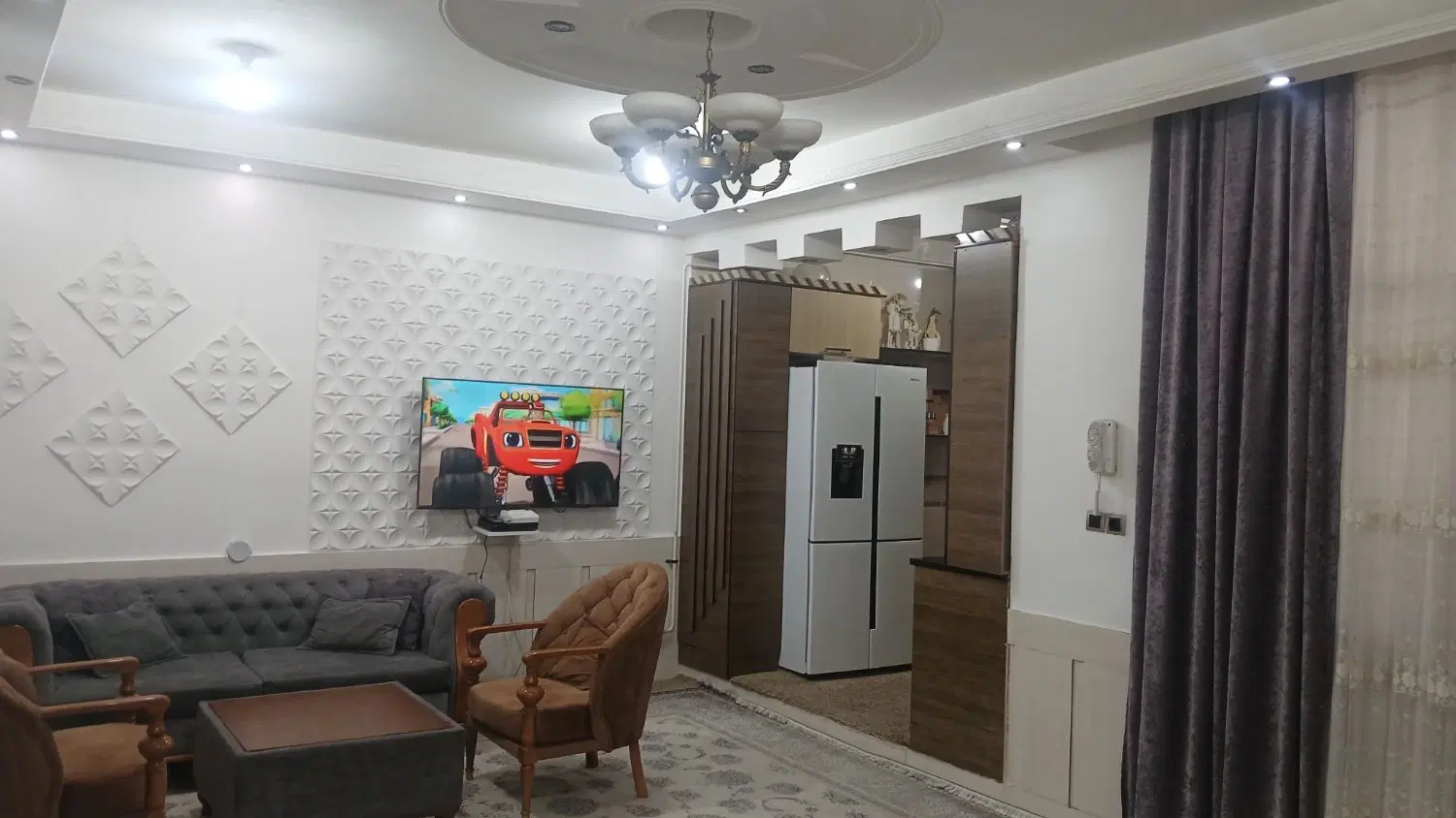 منزل ۱۰۰ متر خیابان عاشورا