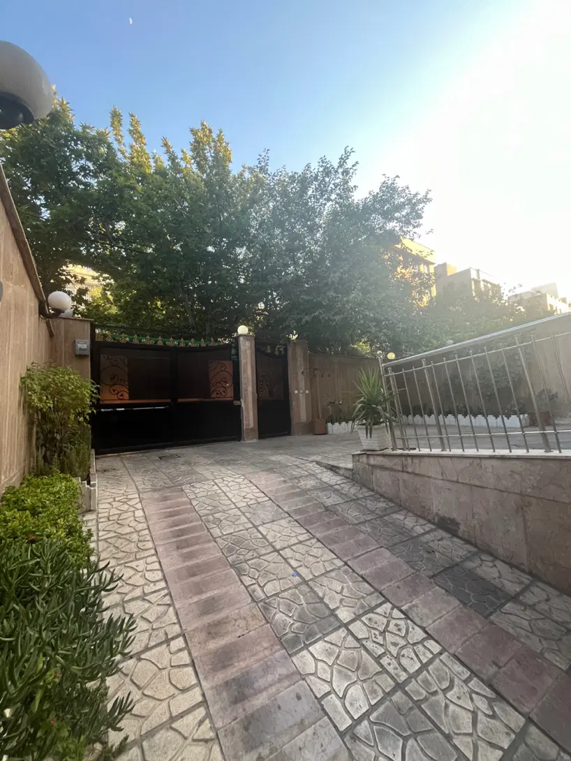 ۶۰ متر یک خواب_فول امکانات _بین بلوار و ۱۳۱