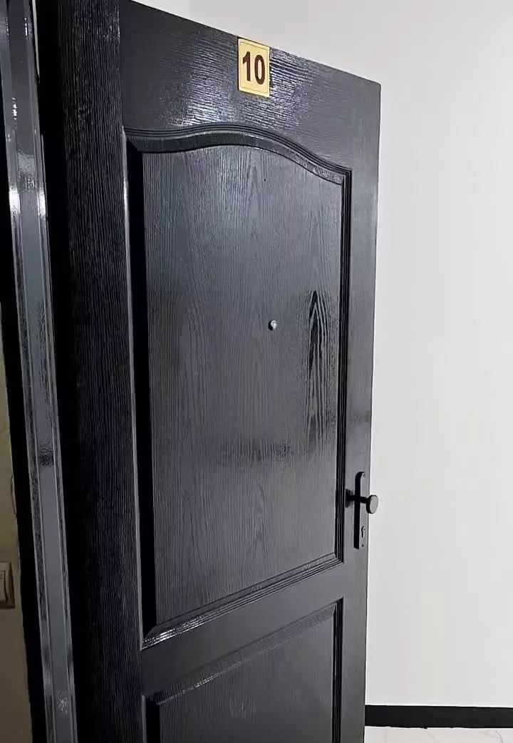 واحد فول بازسازی ۸۵ متری لاکچری طبقه دوم