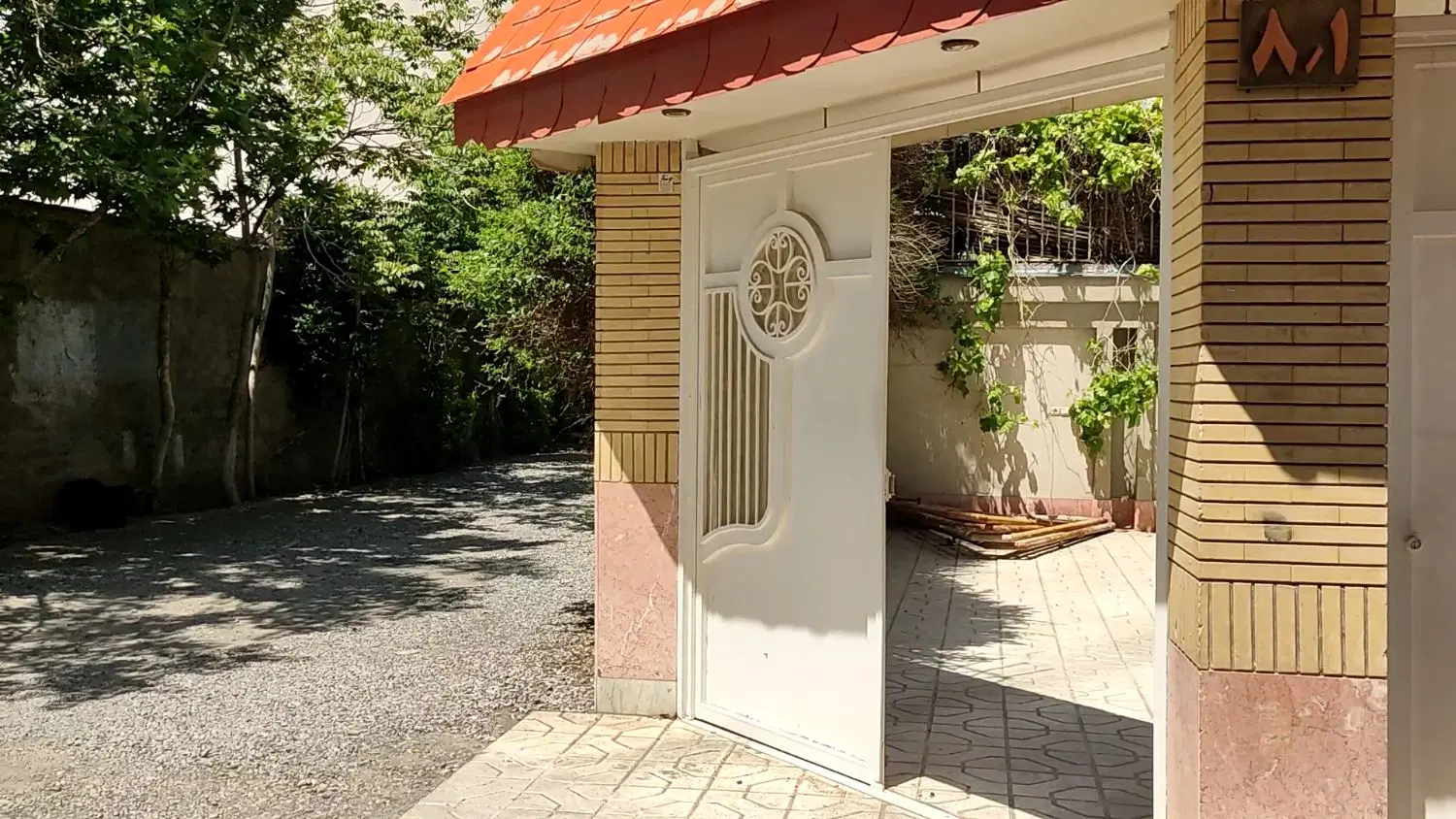 آپارتمان همکف مستقل۱۳۸متر