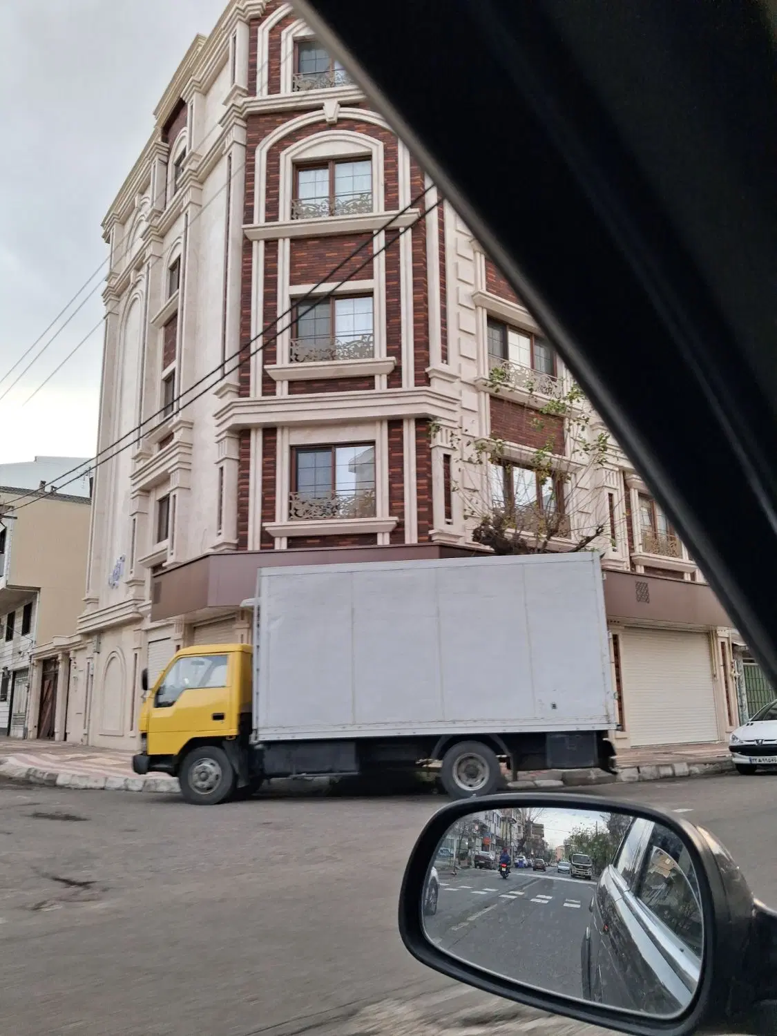 اجاره مغازه ۱۵ متری رشتیان شهدای گمنام