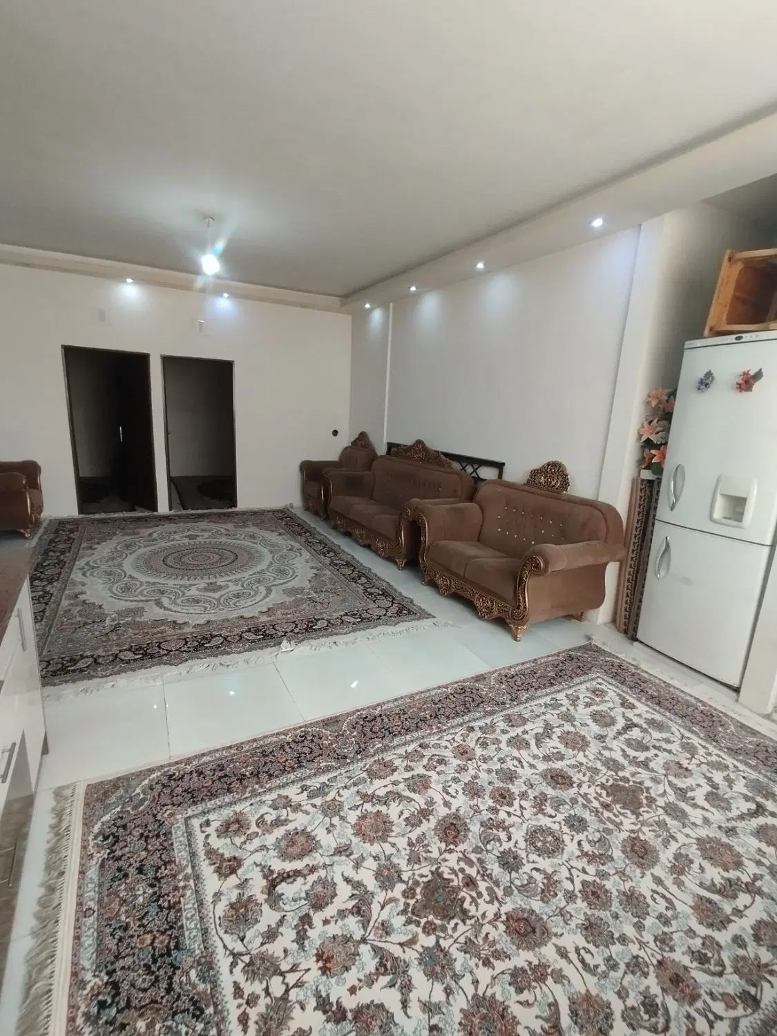 ۸۰ متر نوساز ط اول پارکینگ اختصاصی