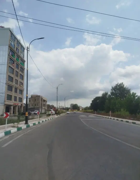 ۱۷۲ متر زمین گلسار بلوار خانجانی با بر ۱۰