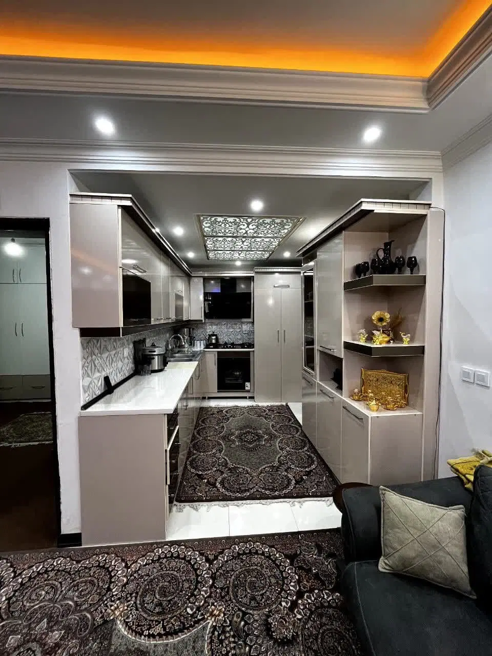 ۲طبقه ۶۸ متری سنددار خیابان اصلی