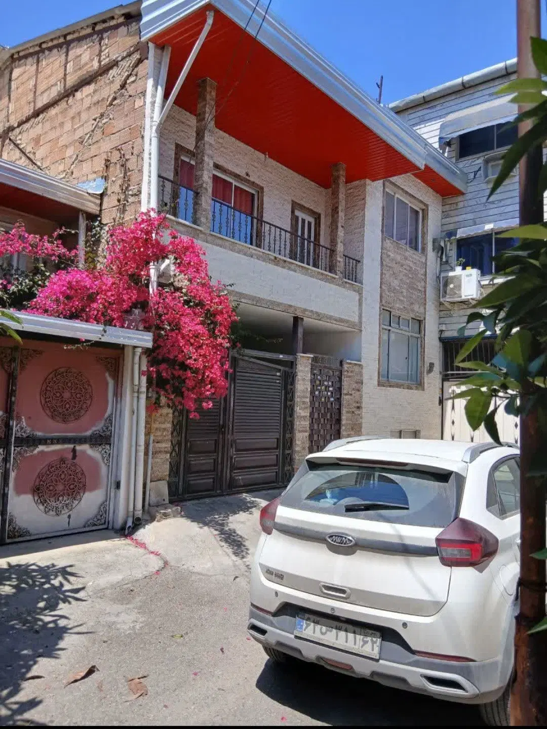 ویلایی دو واحدی یه جا با ورودی جدا