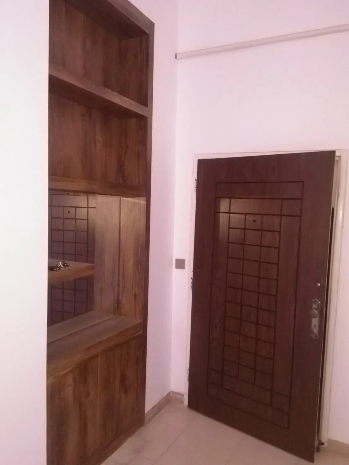 زیر زمین دلباز آپارتمانی ، سیدگلسرخ ،لُردکیوان