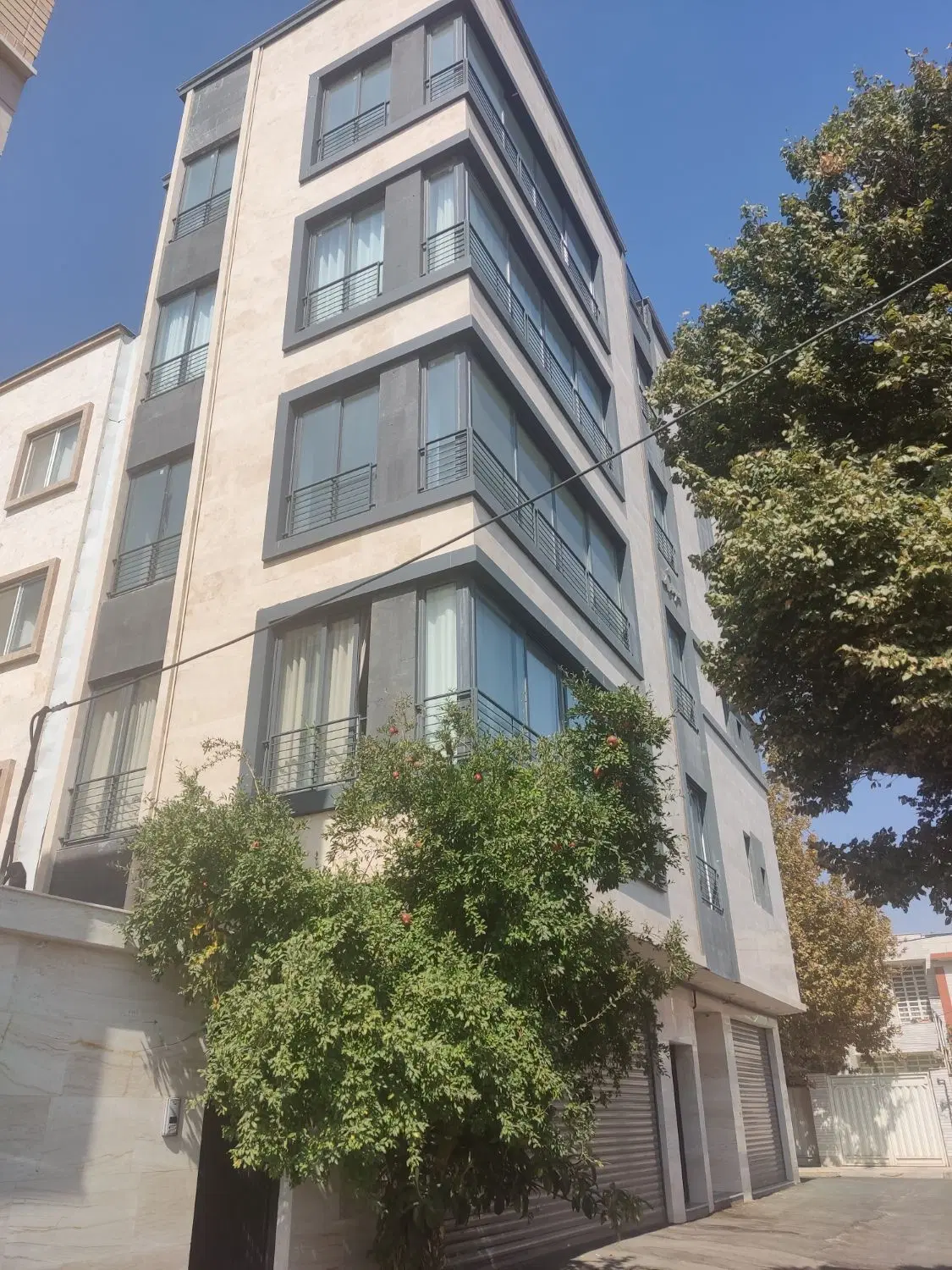 آپارتمان۱۸۰متری صفر نوساز قدوسی غربی