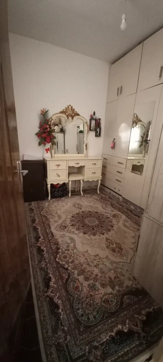ساختمان۷۰ متری بوستان یک
