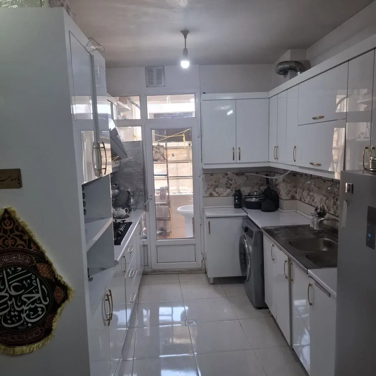طبرسی شمالی ۲۵ نزدیک حاشیه
