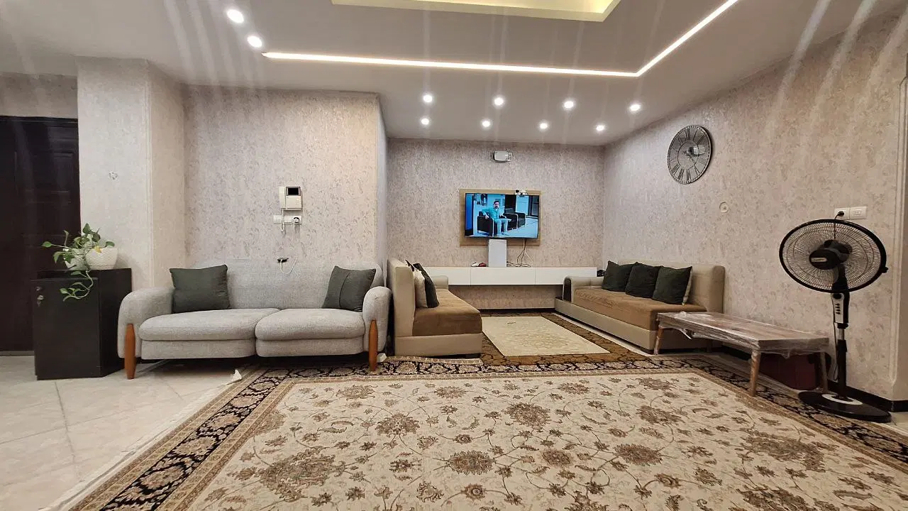 واحد 94 متره بر اصلی خ اوقاف