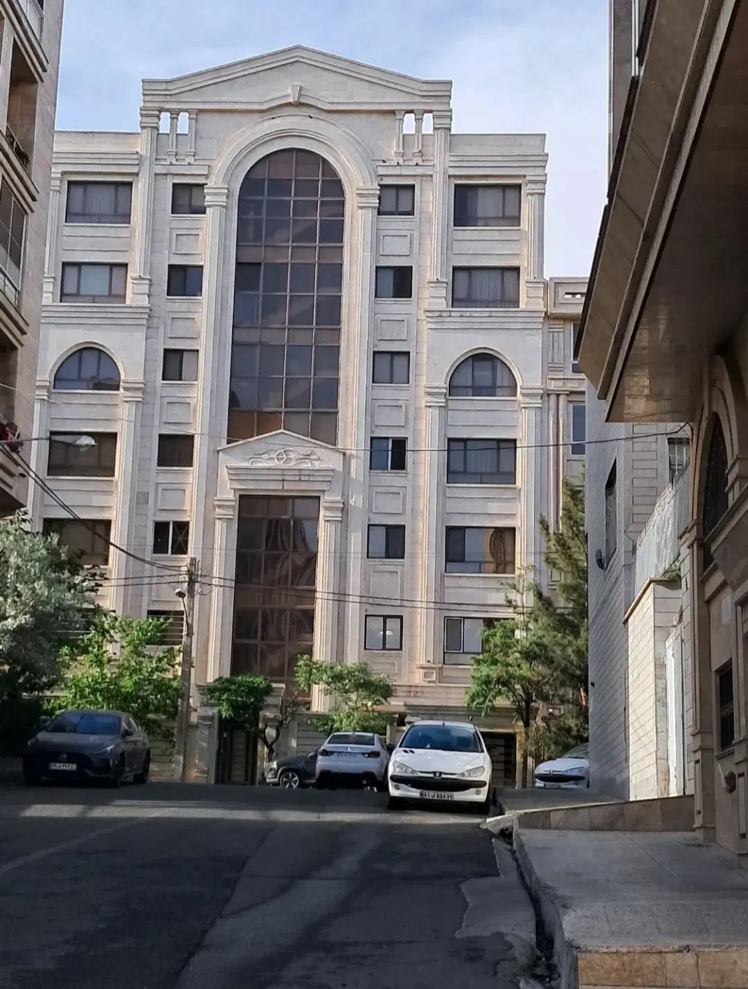 ۱۳۲ متر ۲ خواب فول امکانات مهستان ویو ابدی