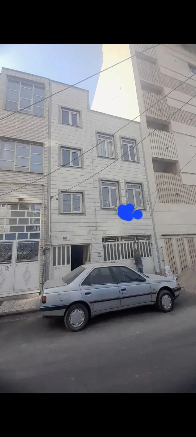 کلنگی ۱۲۶ متری مسعودیه موقعیت دوطبقه و نیم