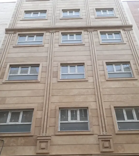 آپارتمان جنوبی نصر
