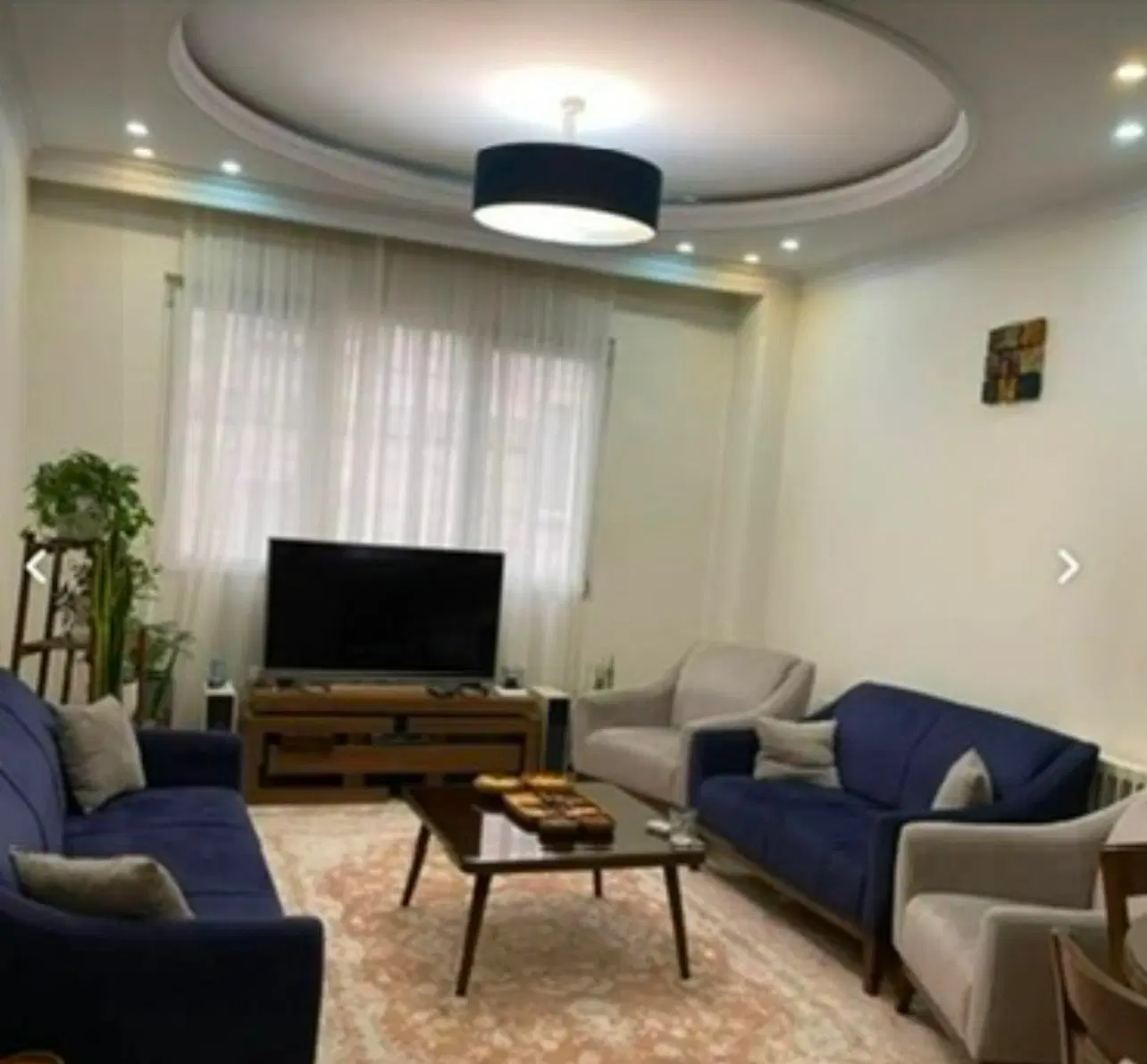 واحد ۵۳ متری یک خواب واقع در میدان هشت
