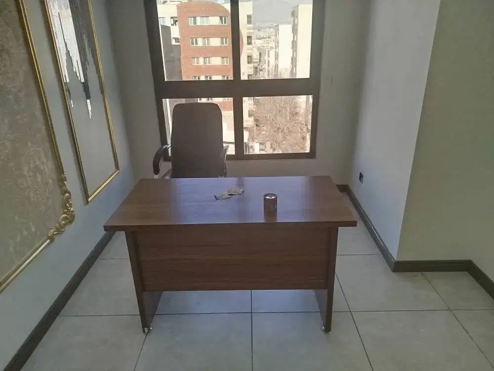 اداری آریالند