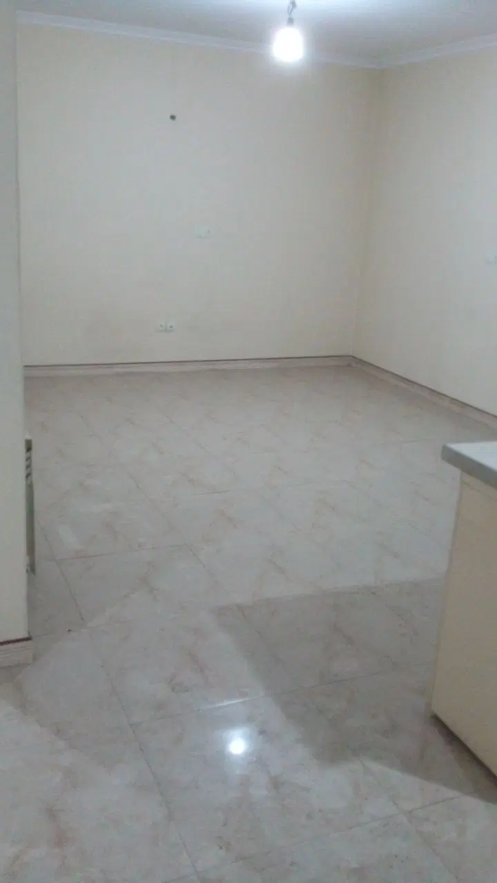 ۷۵ متر آپارتمان جمهوری یاسری زیر همکف
