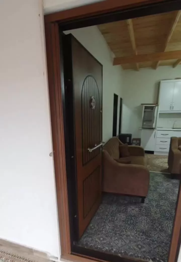 ویلا زمین ۲۰۰ متر بنا ۷۰ متر سند تک برگ