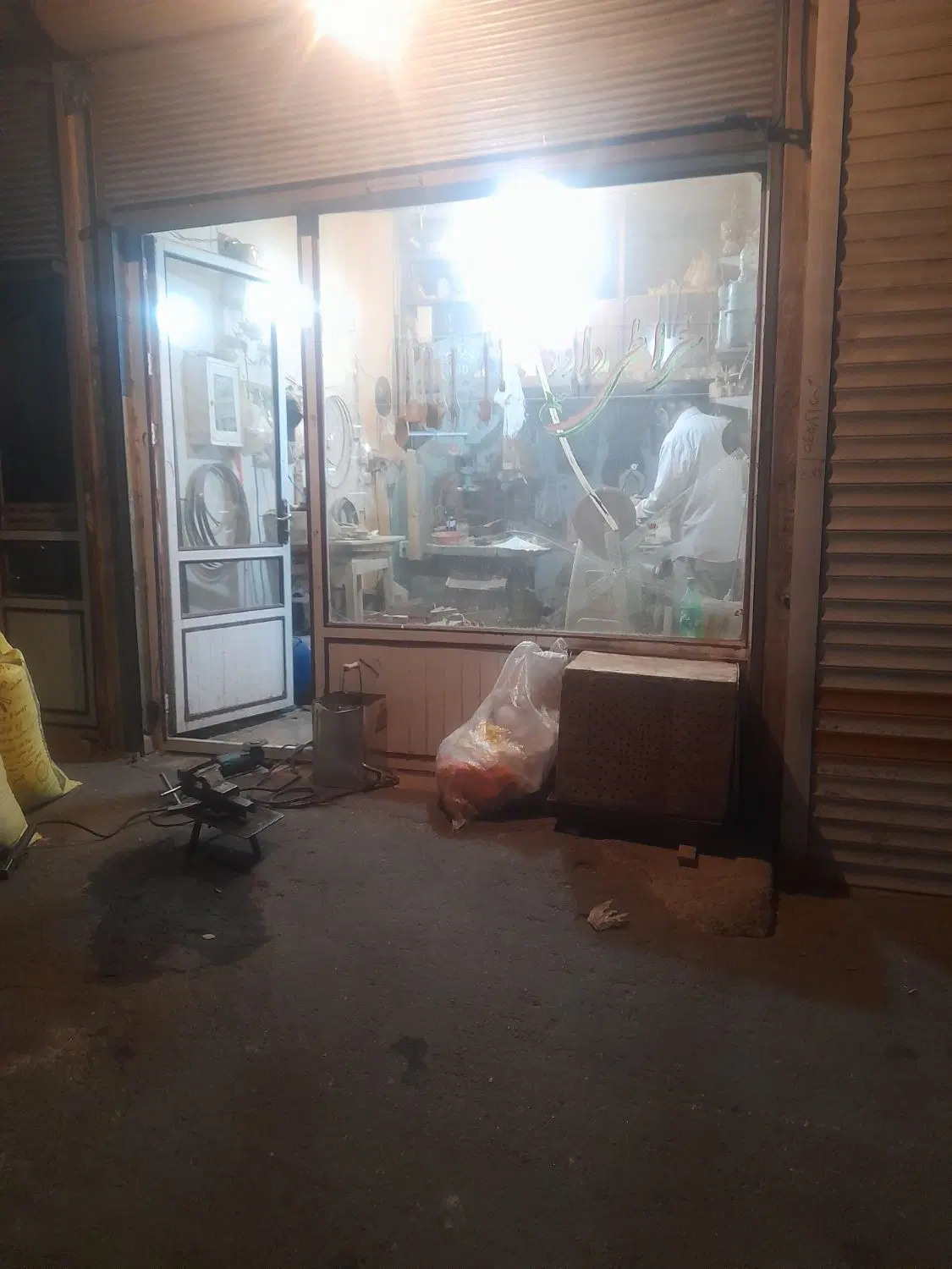 فروش(تعویض مغازه با آپارتمان)