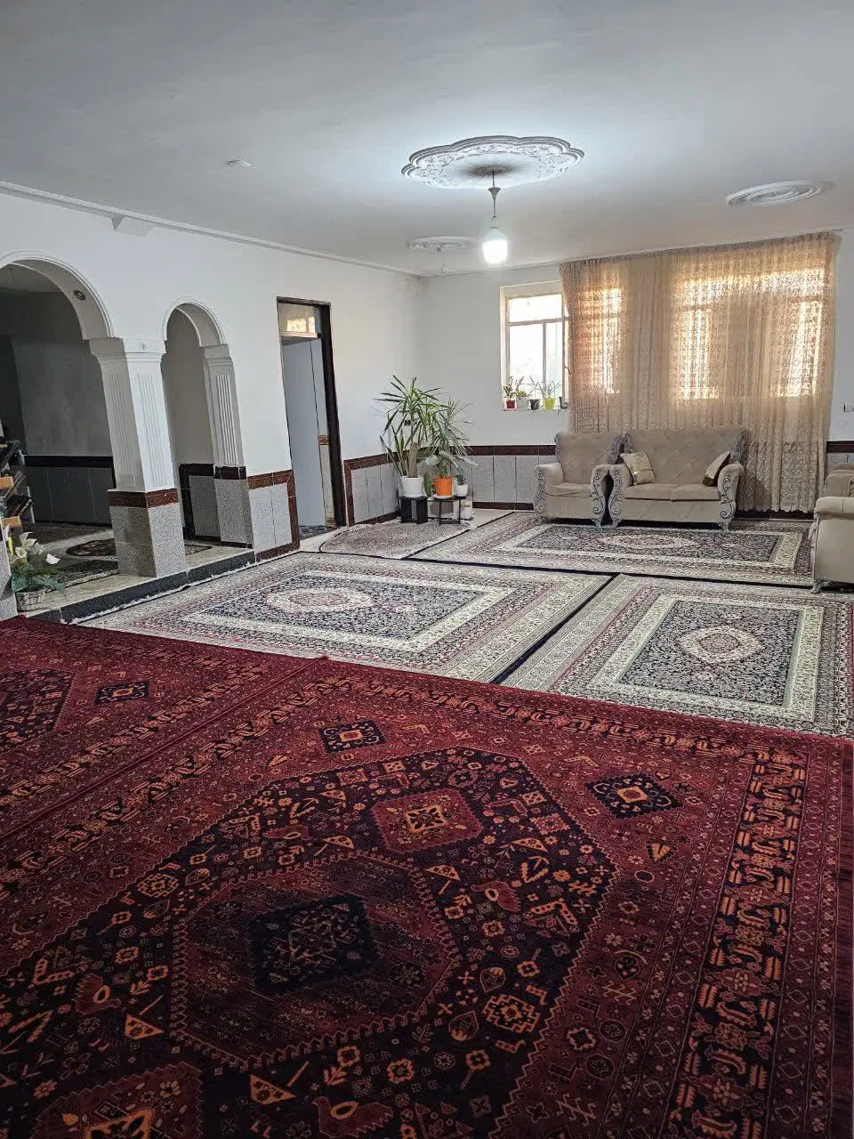 خانه ویلایی سه بر نور در کوچه عظیمی