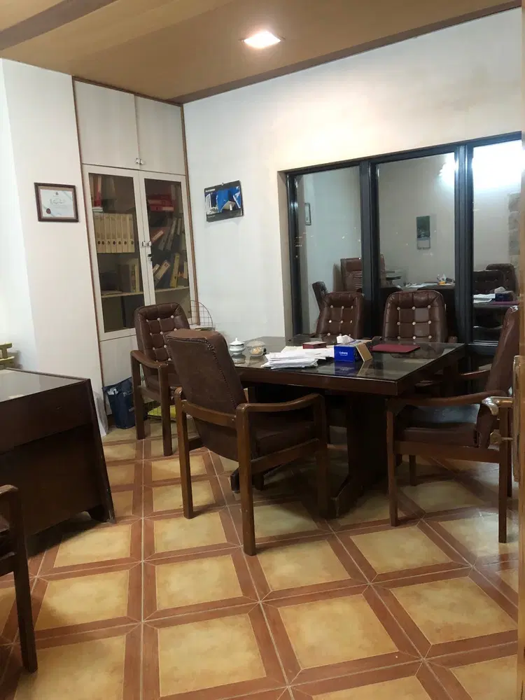 دفترکار ۸۱ متر بر خیابان سعدی ولیعصر جنوبی