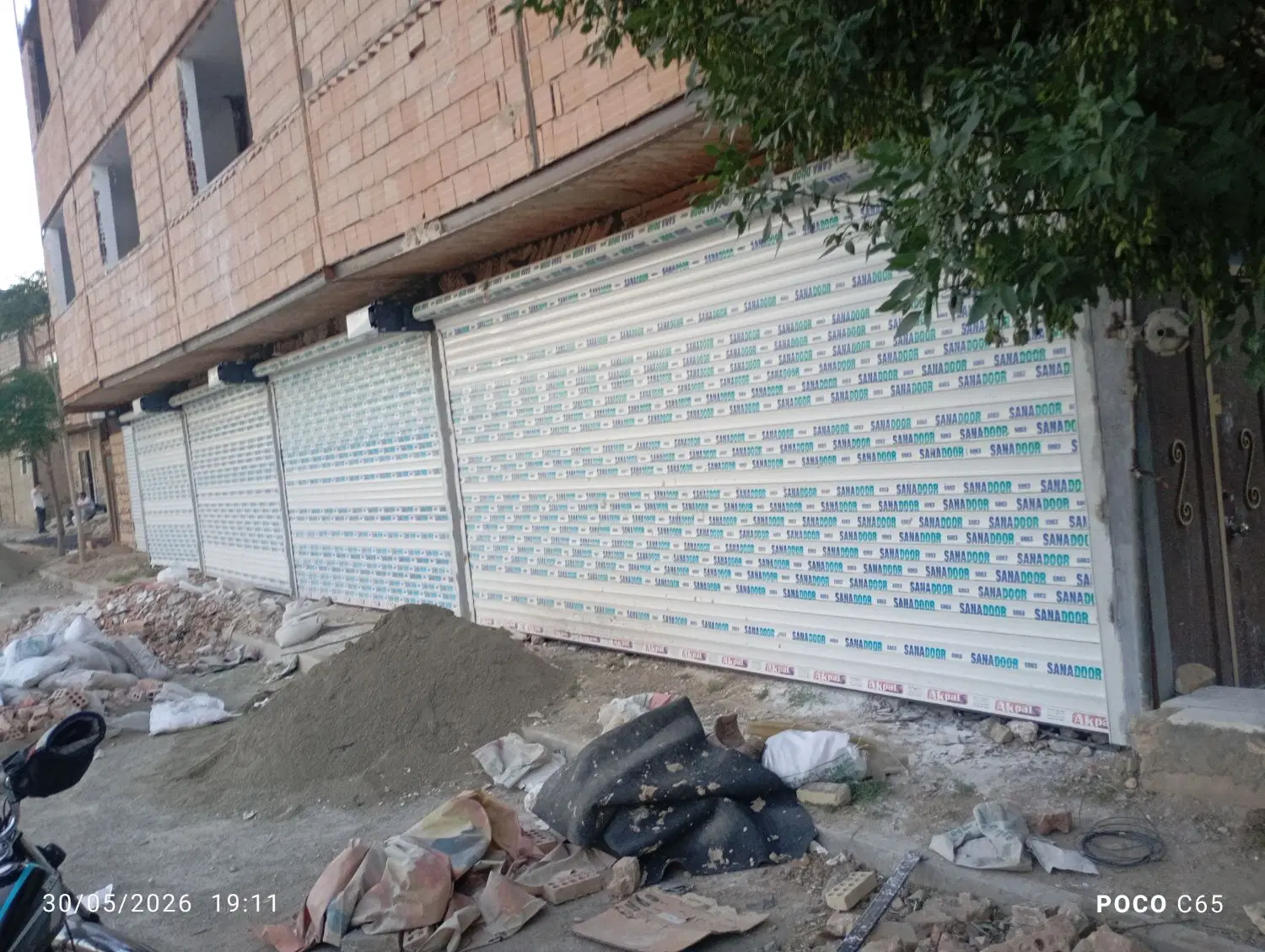 اجاره 4عددمغازه سی متری مناسب تمام صنف ها