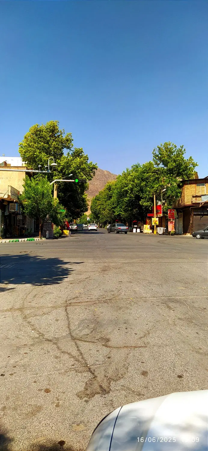 سه طبقه تجاری مسکونی اسدآبادی