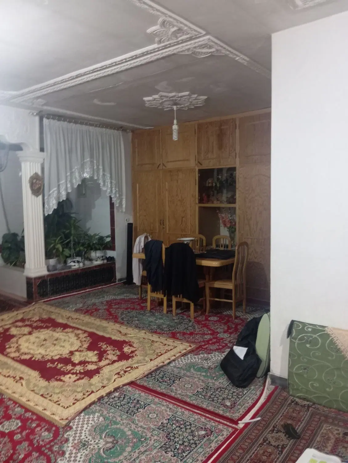 خانه ویلایی همکف گلدشت غربی 140 متر