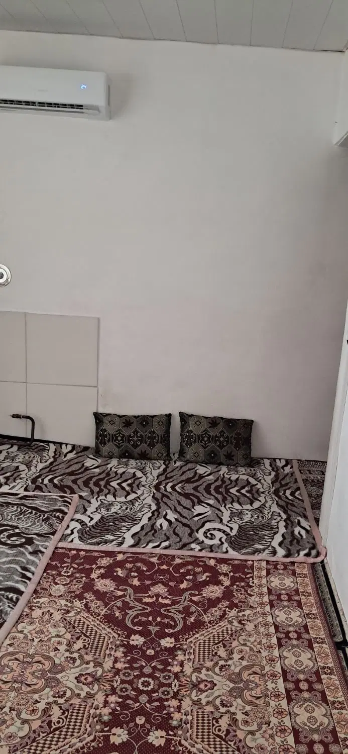 خانه‌،حیاط‌دار