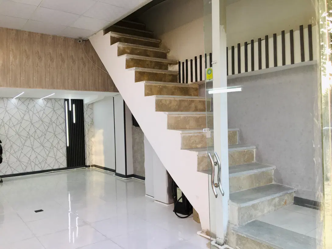 مغازه تجاری ۵۰ متری تمیز