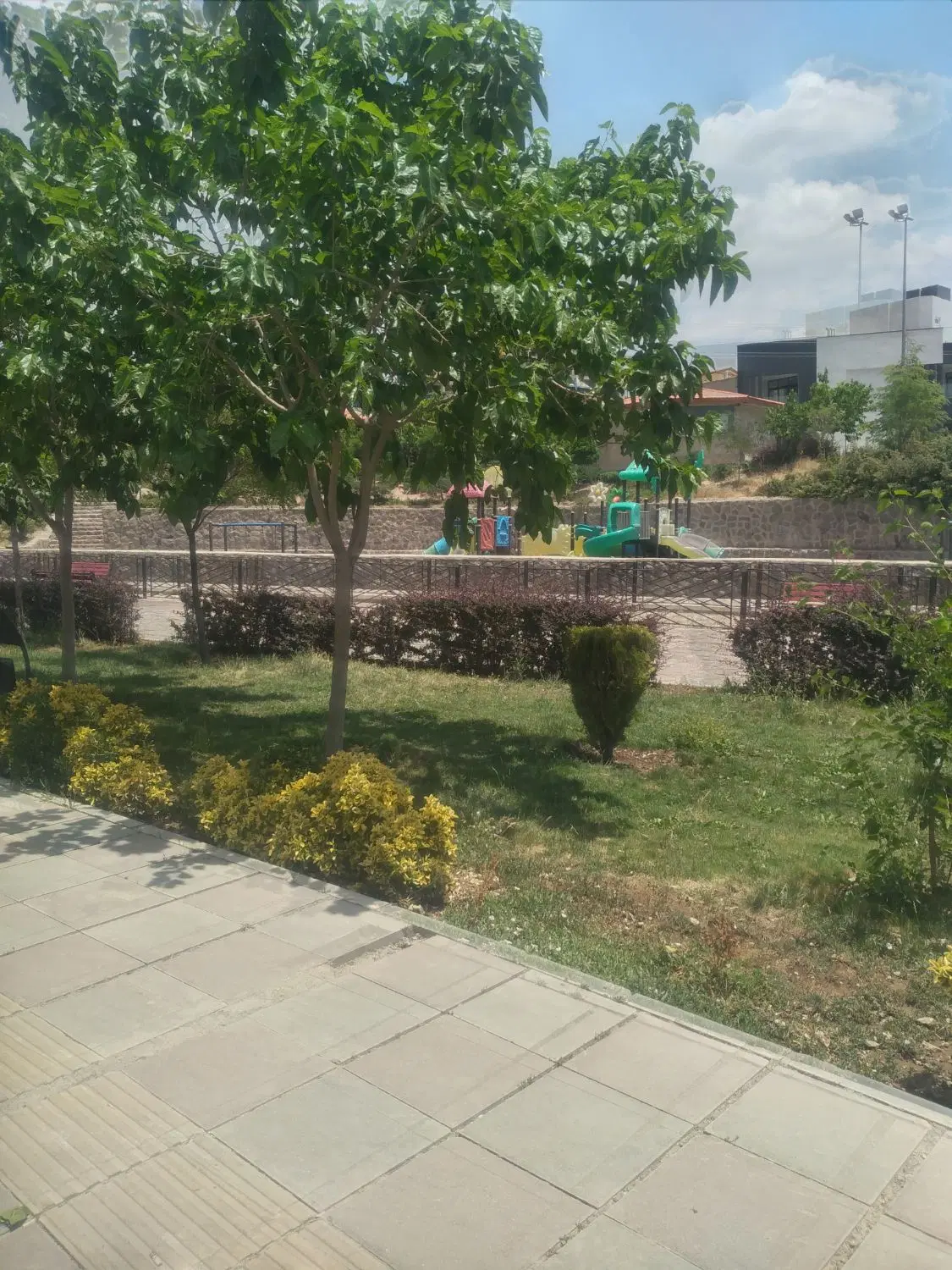 زمین ۱۳۰۰ متری فاز ۲ پردیس