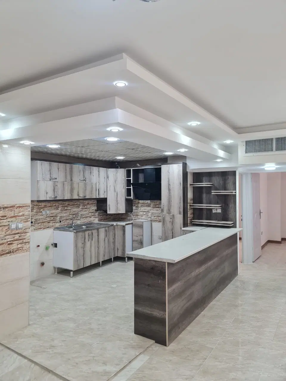 فروش آپارتمان دوخوابه ۱۰۵ متری خیابان باغ حوض