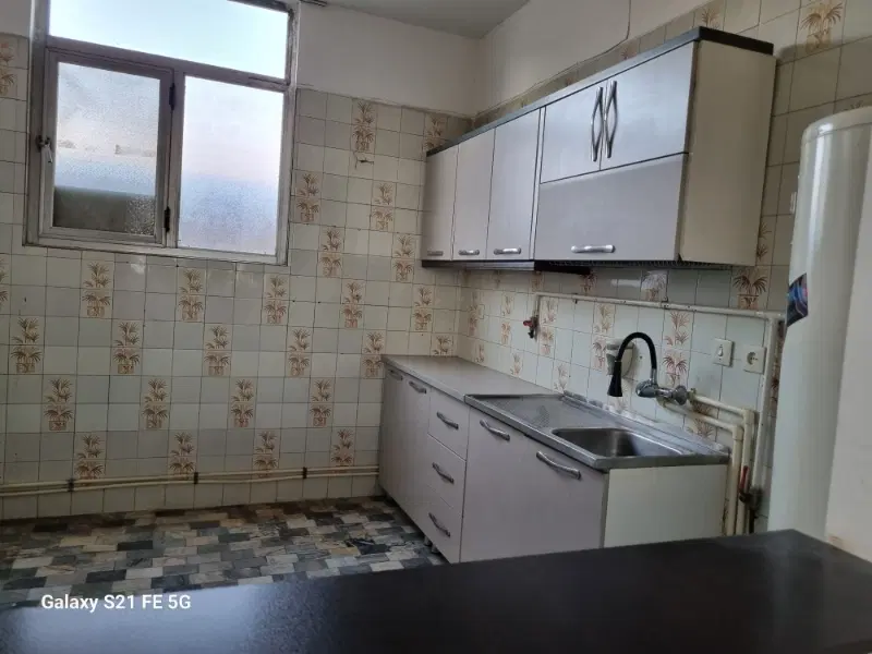 اجاره منزل مسکونی در میدان امام (طبقه دوم)